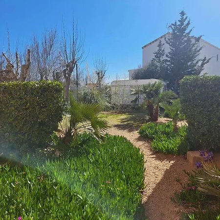Cosy à 200m De La Avec Parking Privé Et Loggia, Animaux Admis - Fr-1-326-668 Appartement