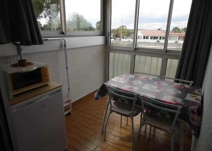 Cosy A 200m De La Avec Parking Prive Et Loggia, Animaux Admis - Fr-1-326-668 * Marseillan (Herault)